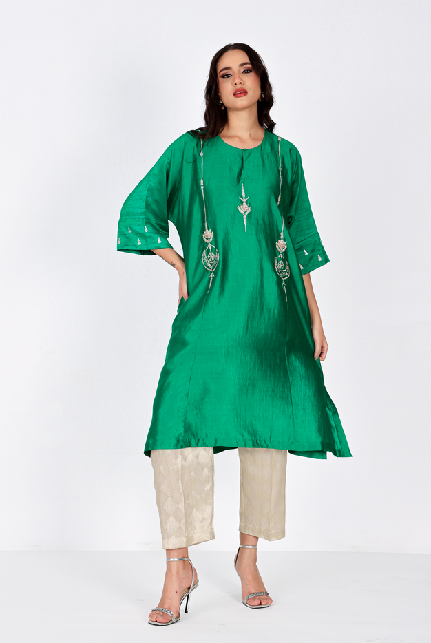 Emerald Green Chiniya Silk Antifit Kurta Set with Dabka & Dori Embroidery