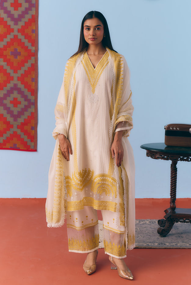 White & Lime Silk Chanderi Kurta Set with Thread Embroidery