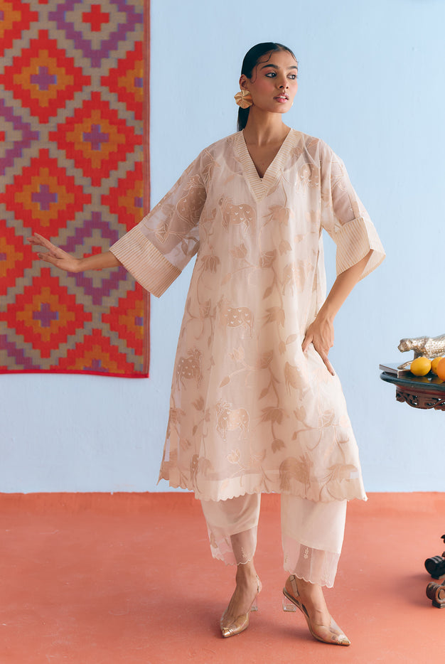 White Chanderi Antifit Co-ord with Dull Gold Tissue Appliqué