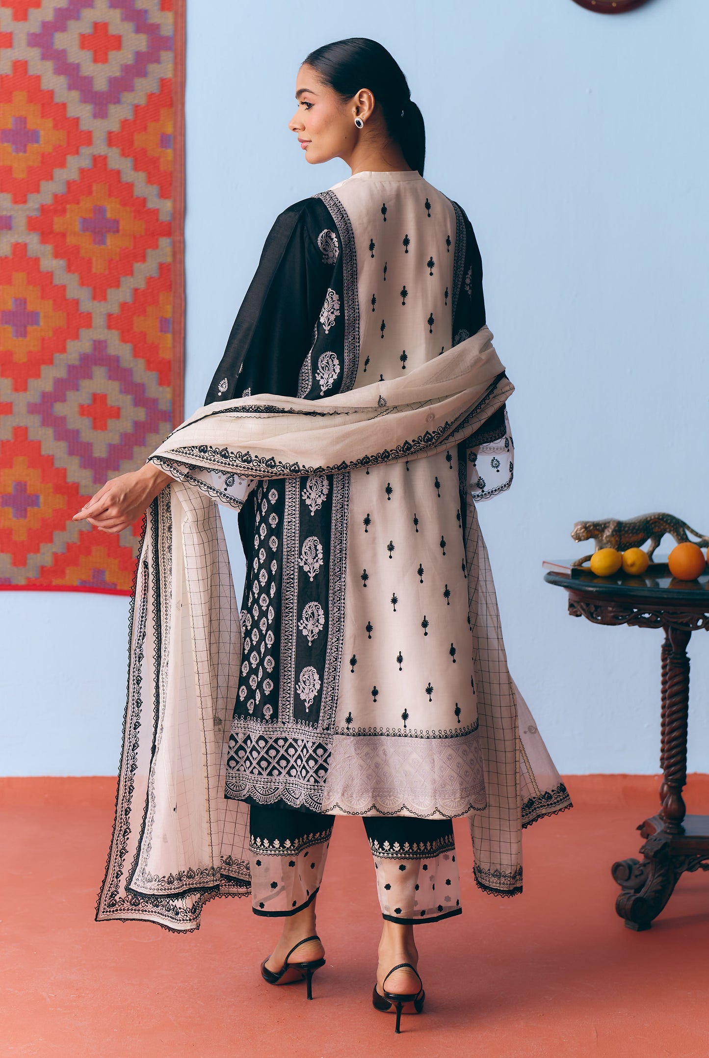 Black & White Silk Chanderi Kurta Set with Thread & Pita Embroidery