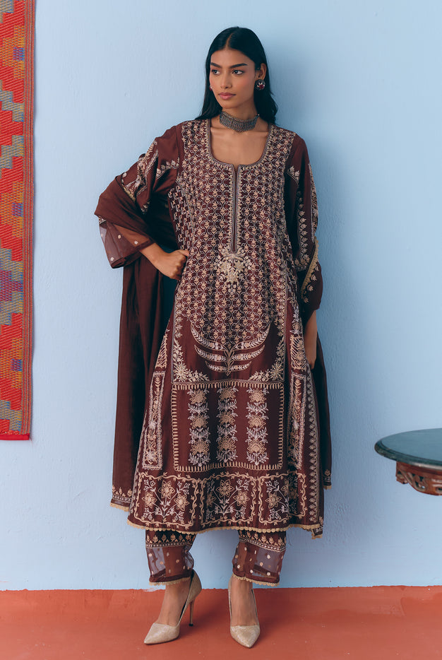 Brown Silk Chanderi Kurta Set with Single Thread & Zari Embroidery