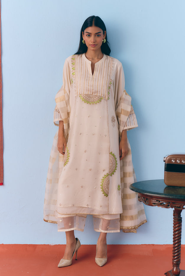 White Silk Chanderi Kurta Set with Green Appliqué & Gota Embroidery