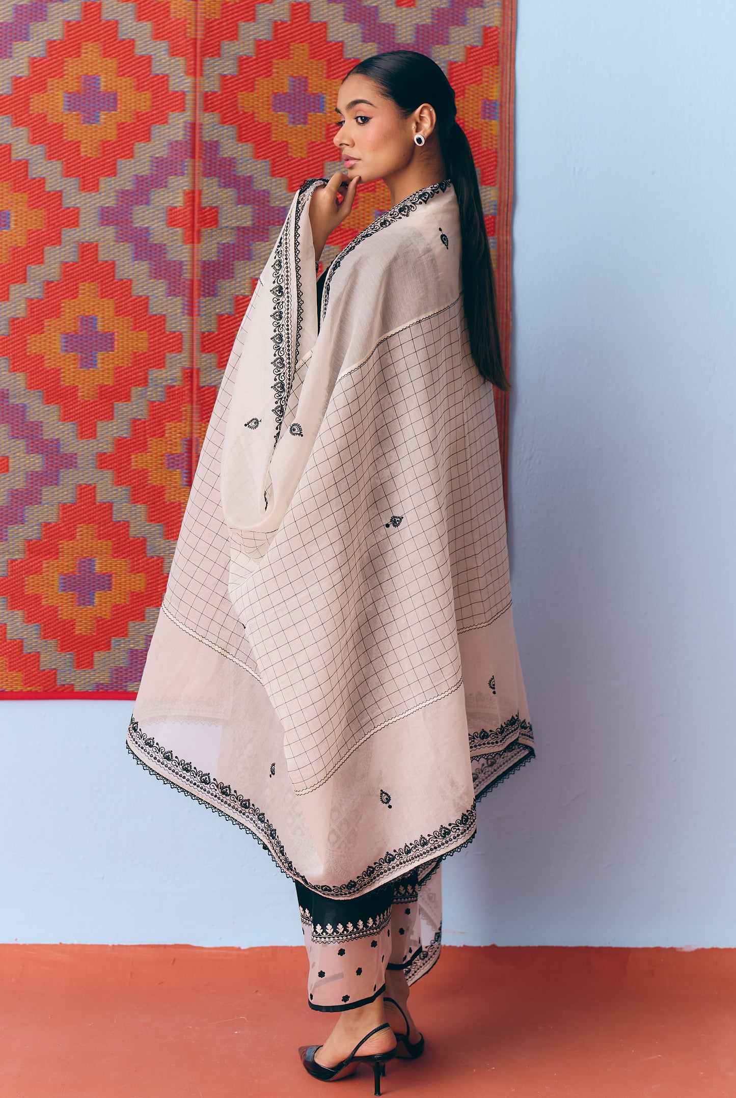 Black & White Silk Chanderi Kurta Set with Thread & Pita Embroidery