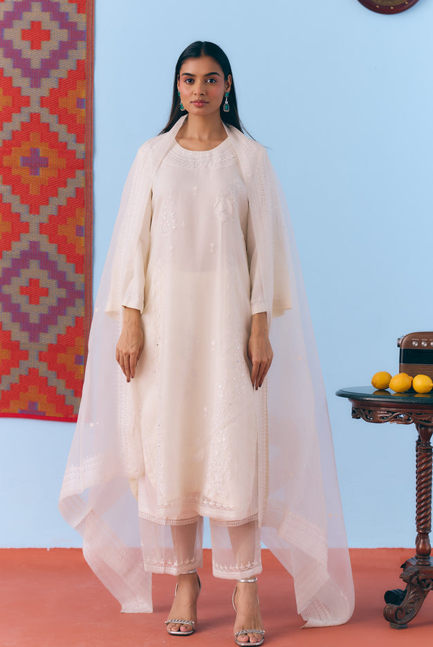 White Silk Organza Kurta Set with Thread Embroidery