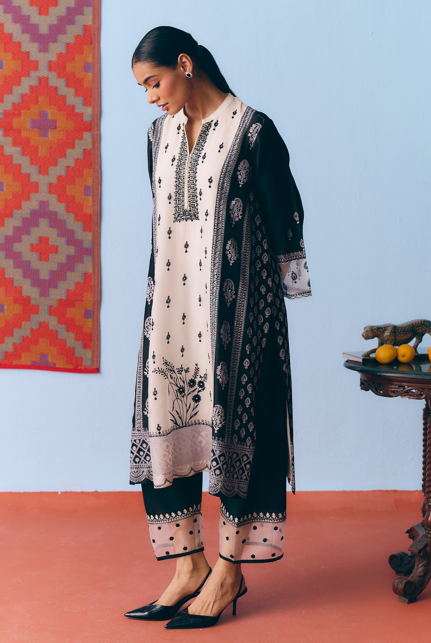 Black & White Silk Chanderi Kurta Set with Thread & Pita Embroidery