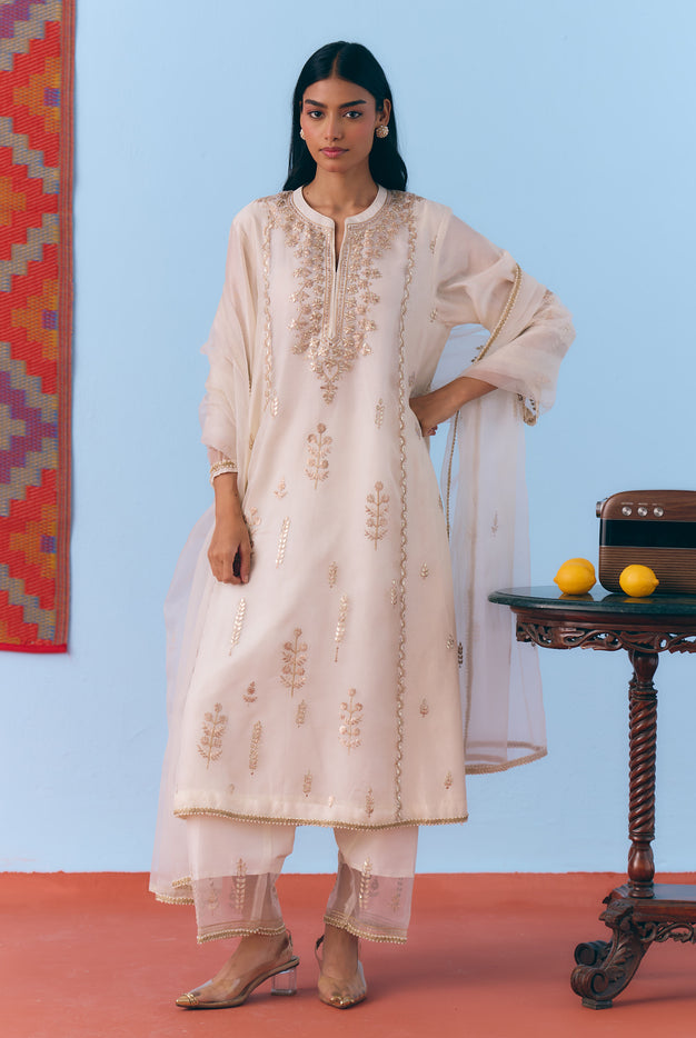 White Silk Chanderi Kurta Set with Gota, Dori & Zari Embroidery