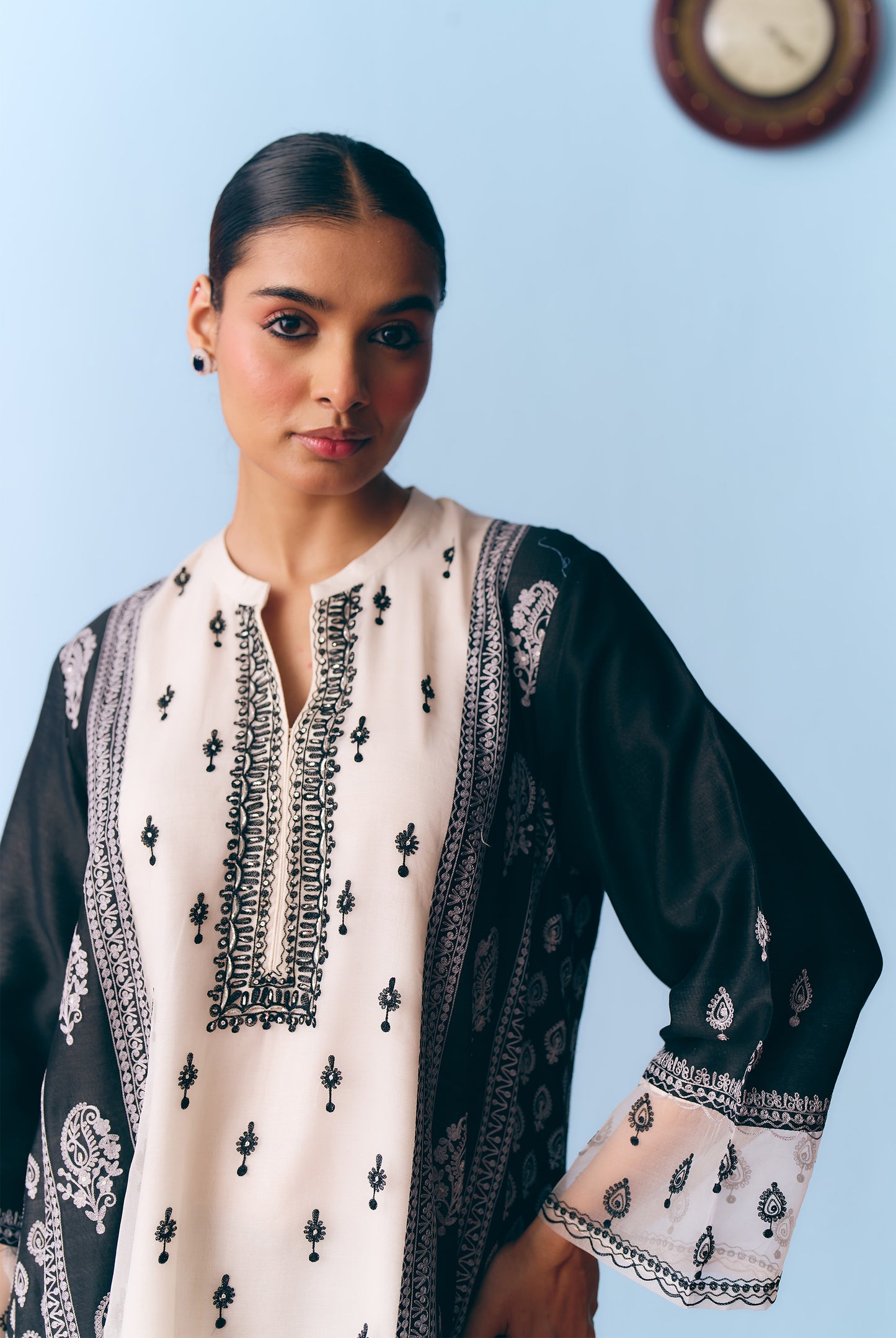 Black & White Silk Chanderi Kurta Set with Thread & Pita Embroidery