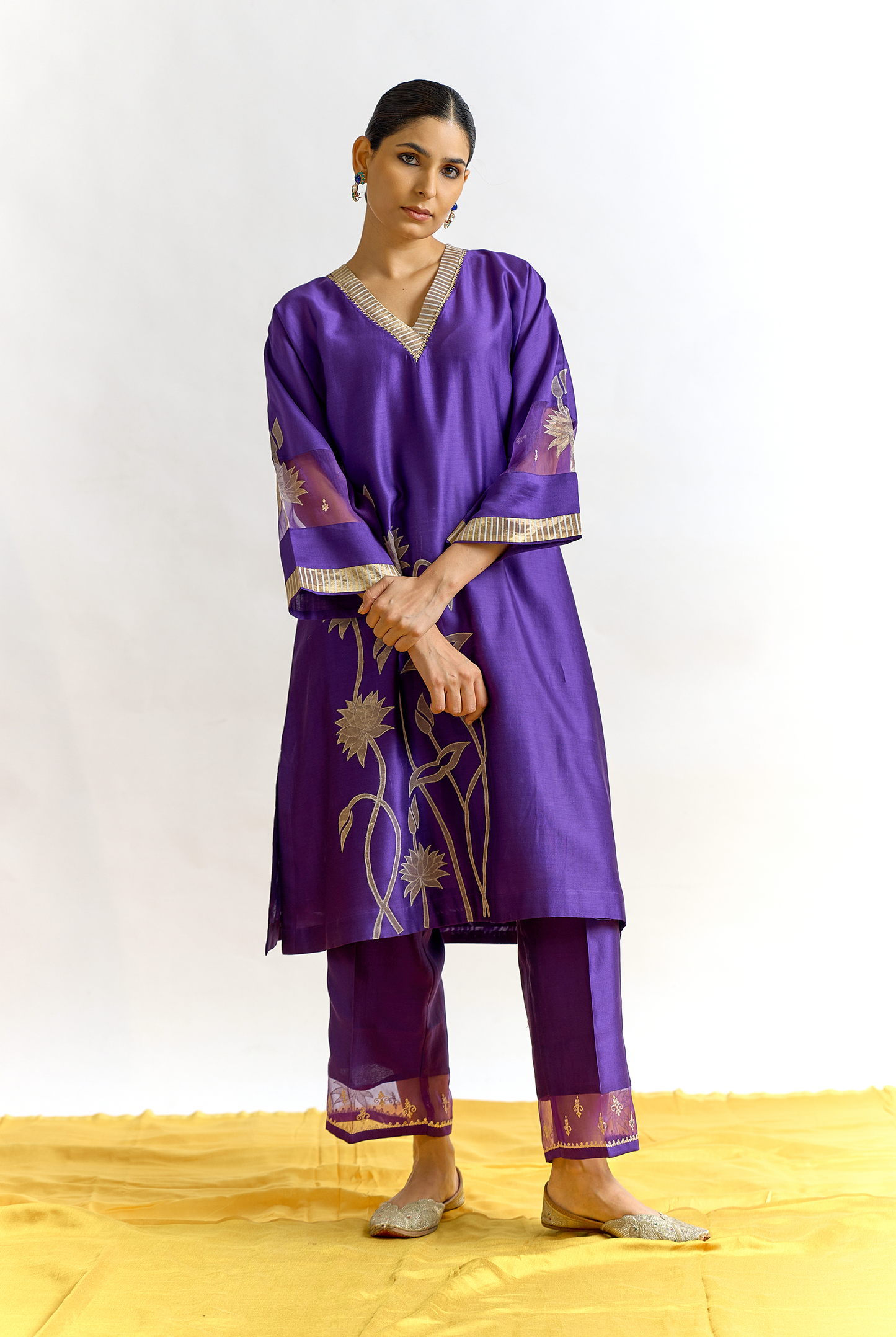 Violet Silk Chanderi Antifit Kurta Set with Tissue Appliqué