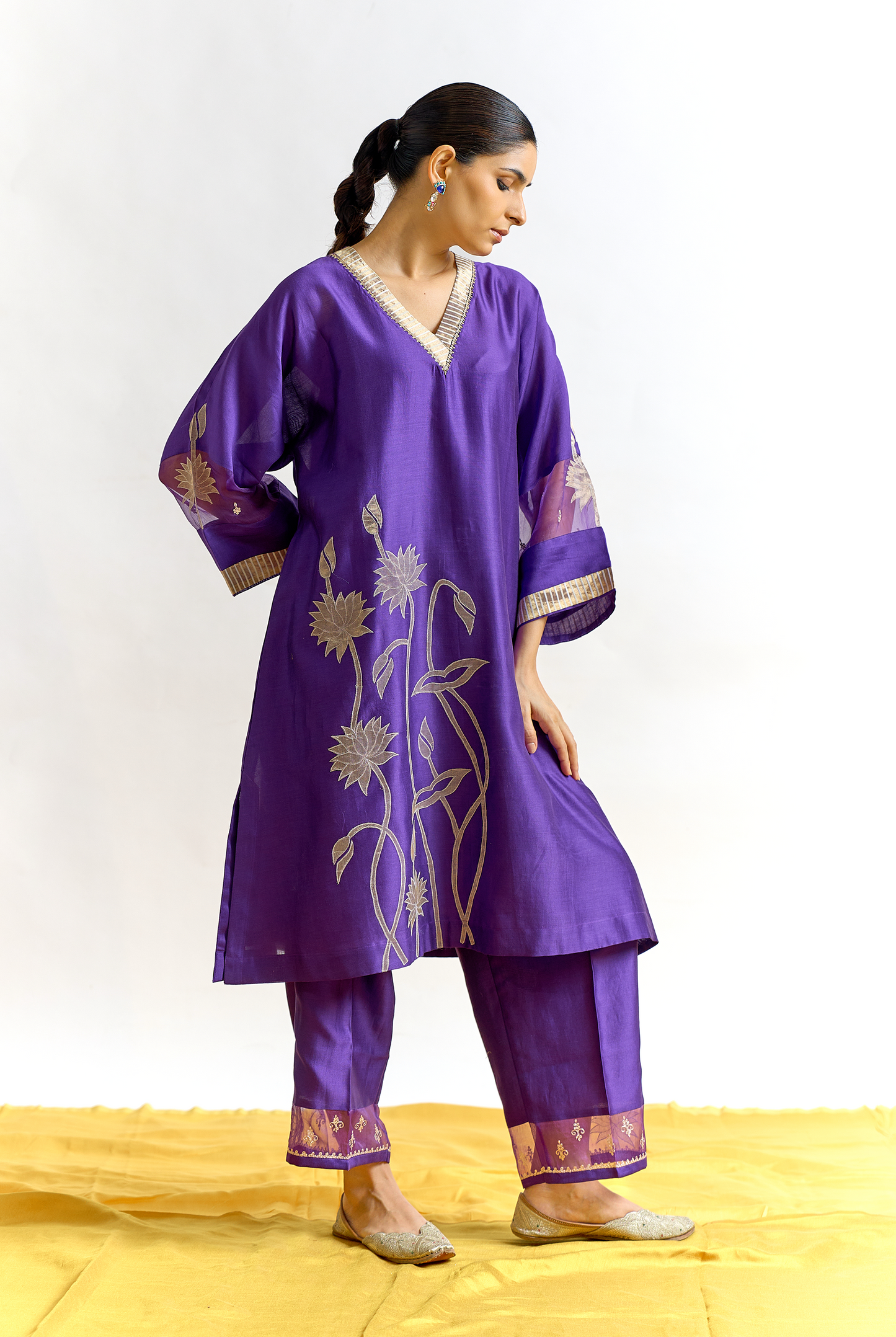 Violet Silk Chanderi Antifit Kurta Set with Tissue Appliqué