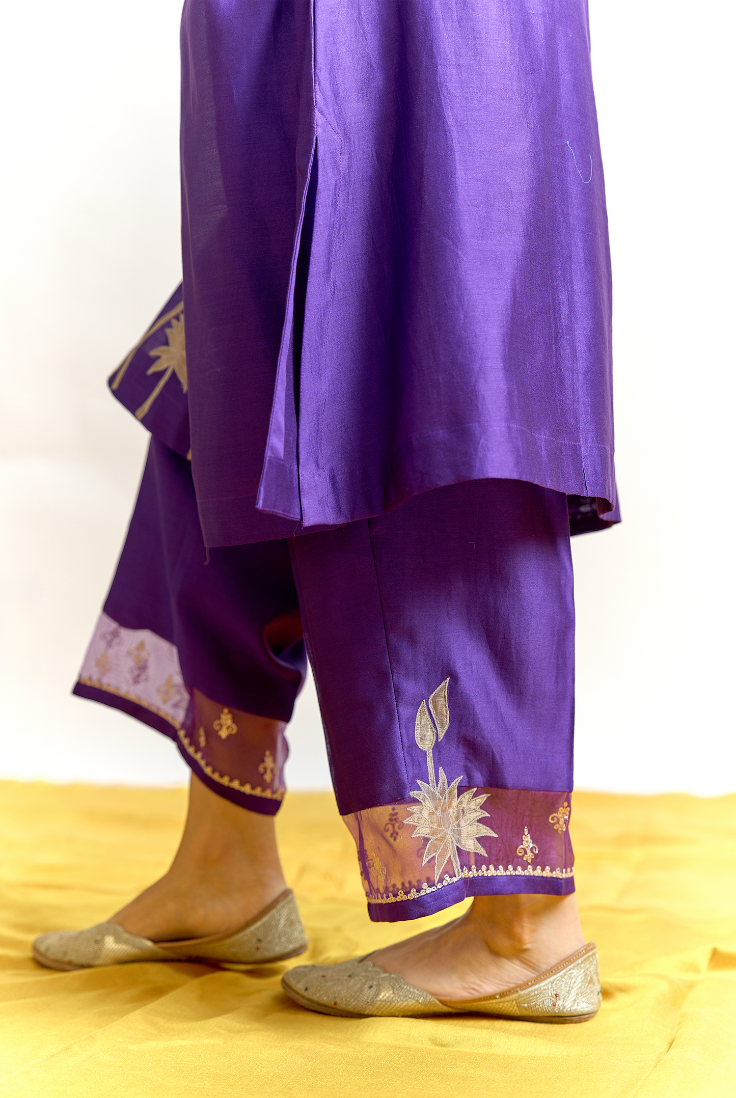 Violet Silk Chanderi Antifit Kurta Set with Tissue Appliqué