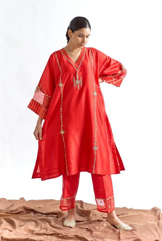 Red Silk Chanderi Antifit Kurta Set with Dori & Dabka Embroidery