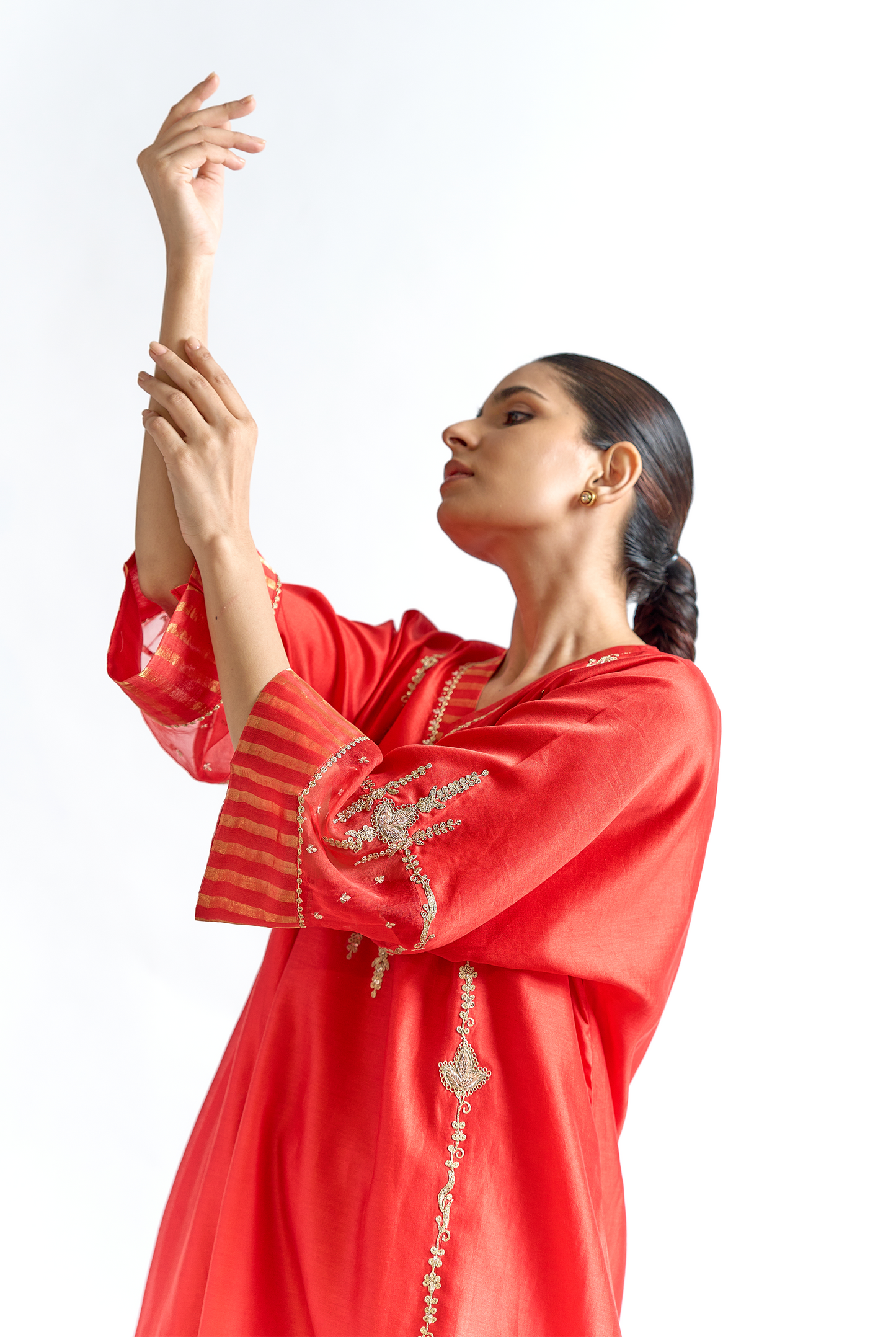 Red Silk Chanderi Antifit Kurta Set with Dori & Dabka Embroidery