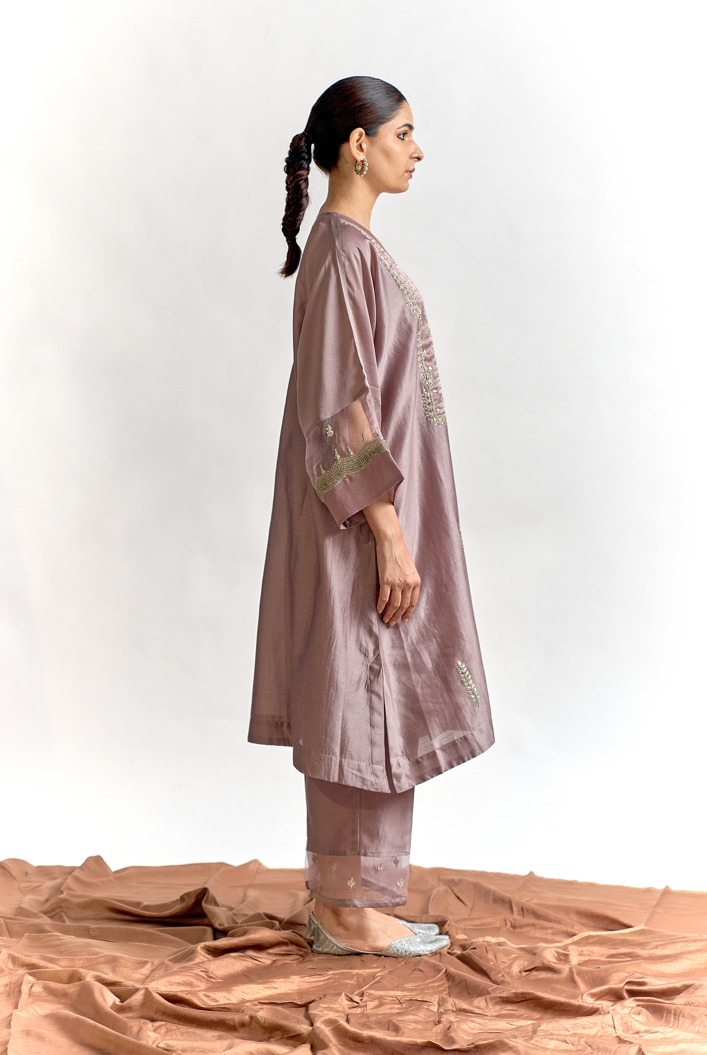 Dusty Rose Silk Chanderi Antifit Kurta Set with Gota & Dori Embroidery
