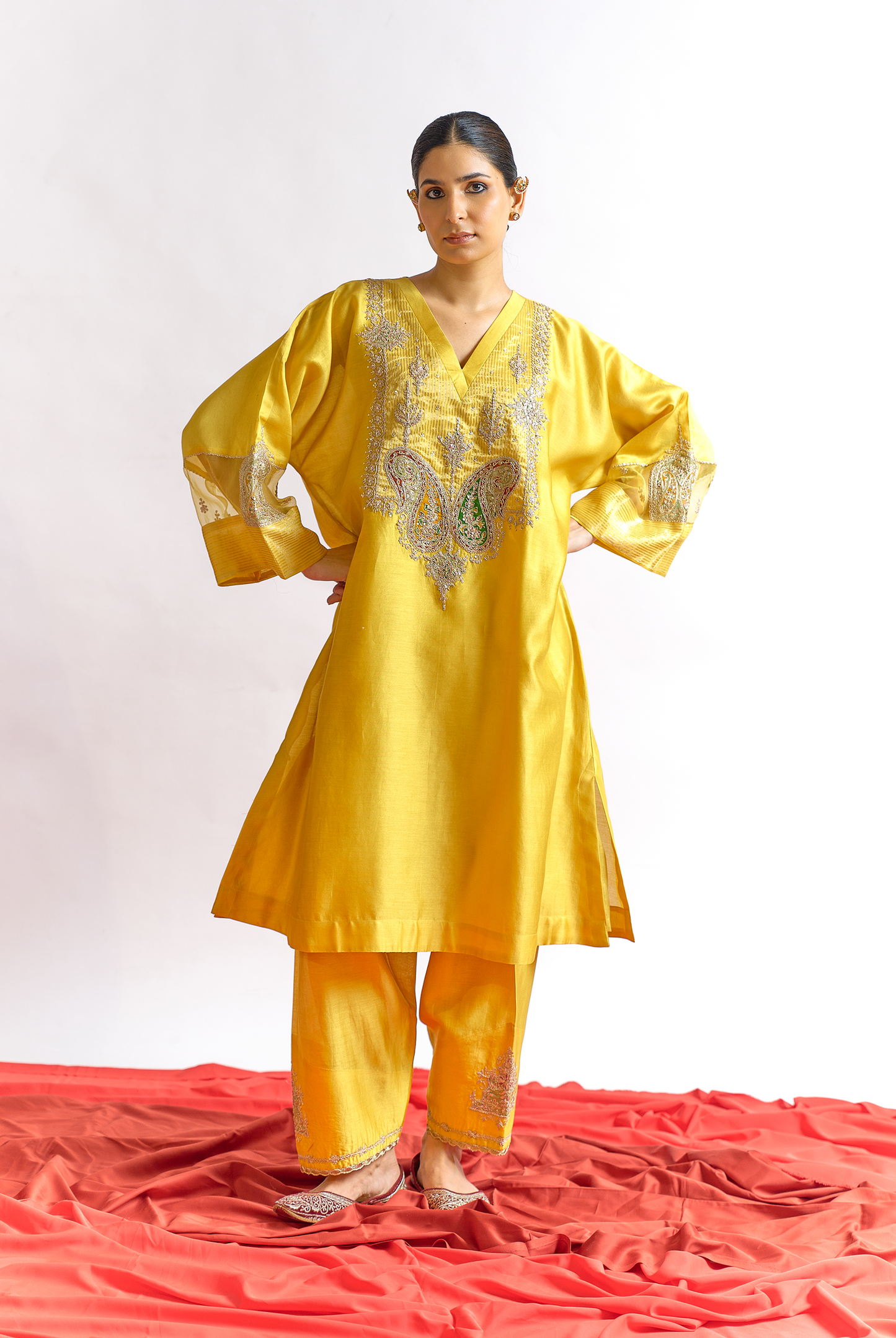 Yellow Silk Chanderi Antifit Kurta Set with Appliqué & Dori Embroidery