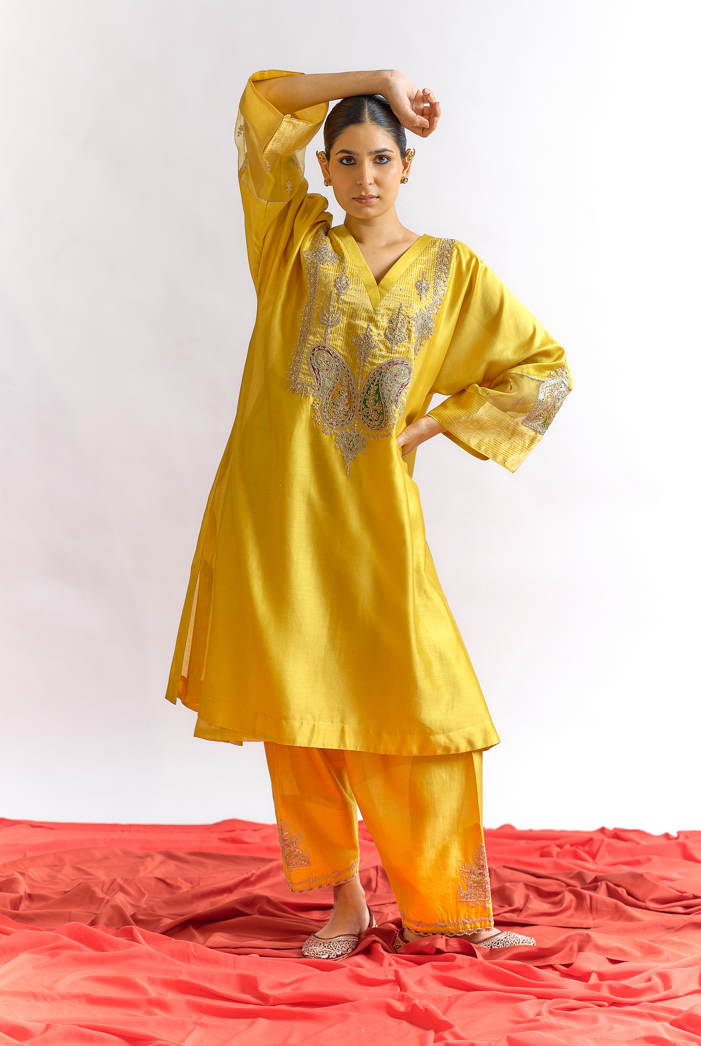 Yellow Silk Chanderi Antifit Kurta Set with Appliqué & Dori Embroidery