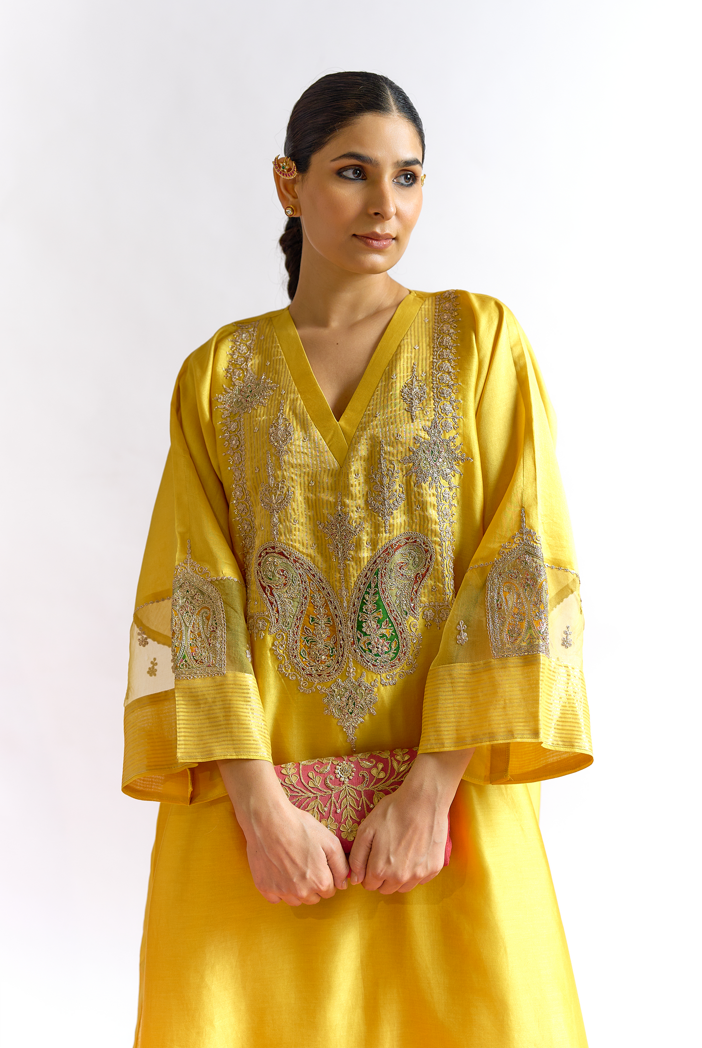 Yellow Silk Chanderi Antifit Kurta Set with Appliqué & Dori Embroidery