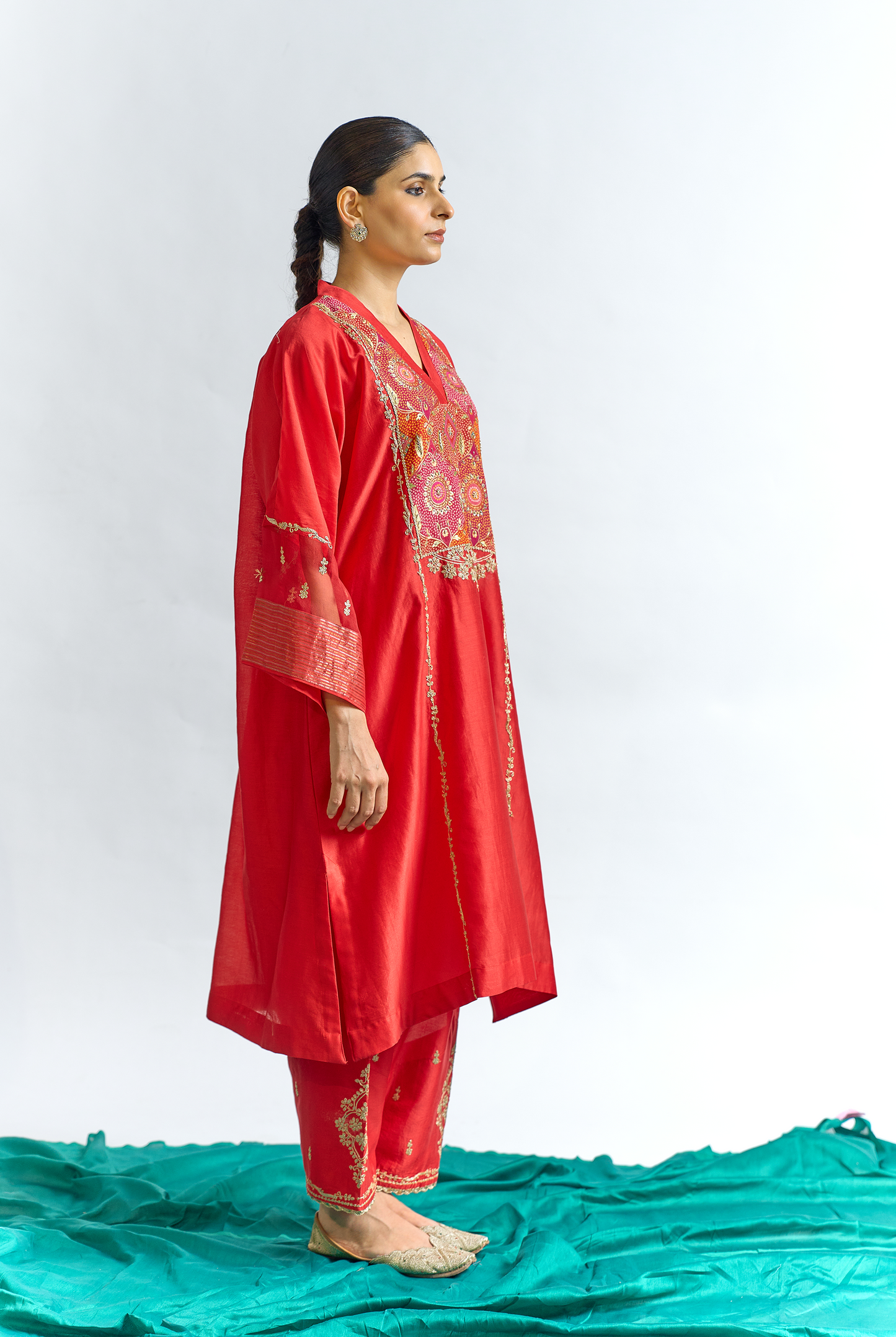 Red Silk Chanderi Antifit Kurta Set with Banarasi Yoke & Dori Embroidery
