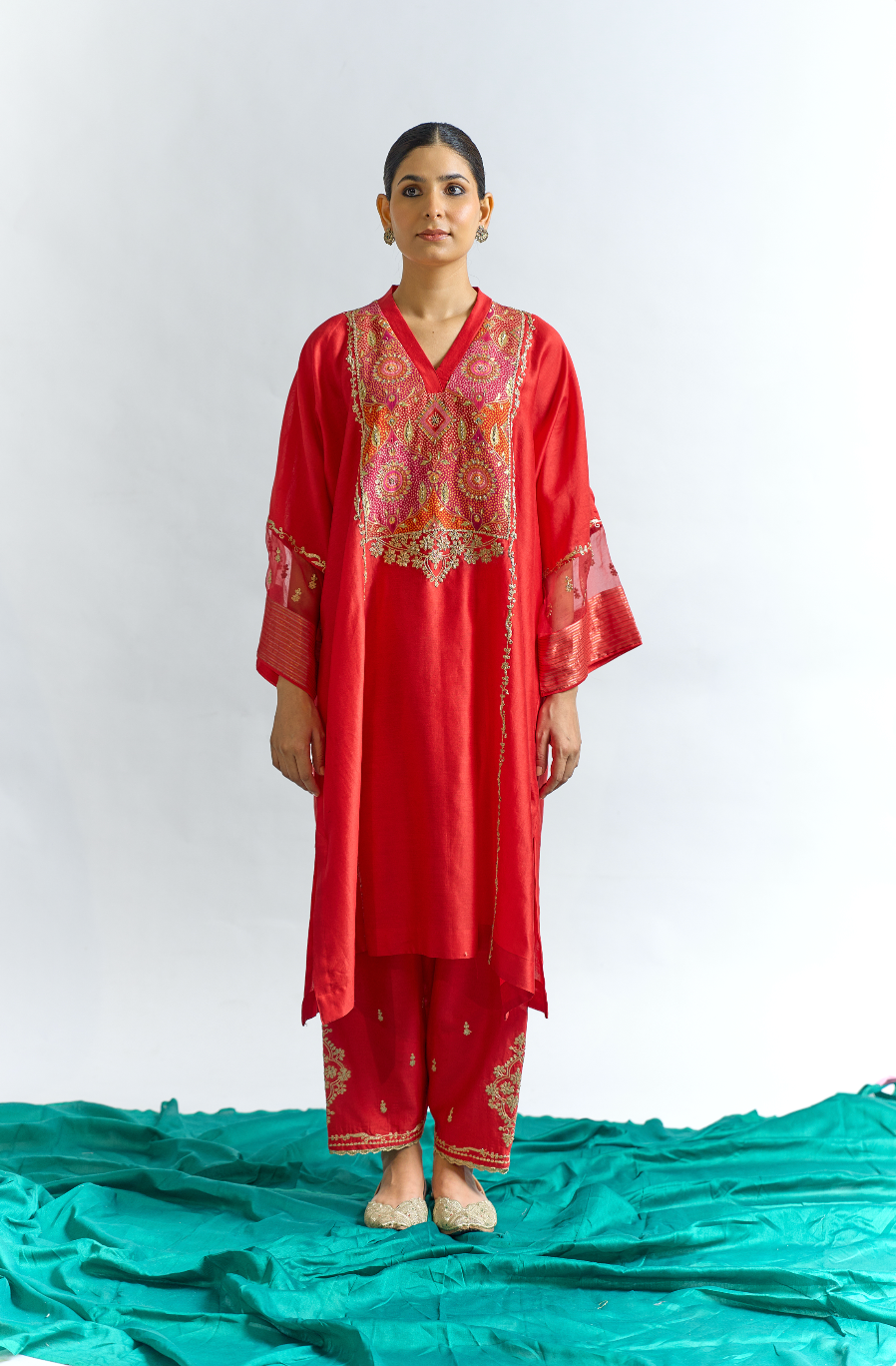 Red Silk Chanderi Antifit Kurta Set with Banarasi Yoke & Dori Embroidery