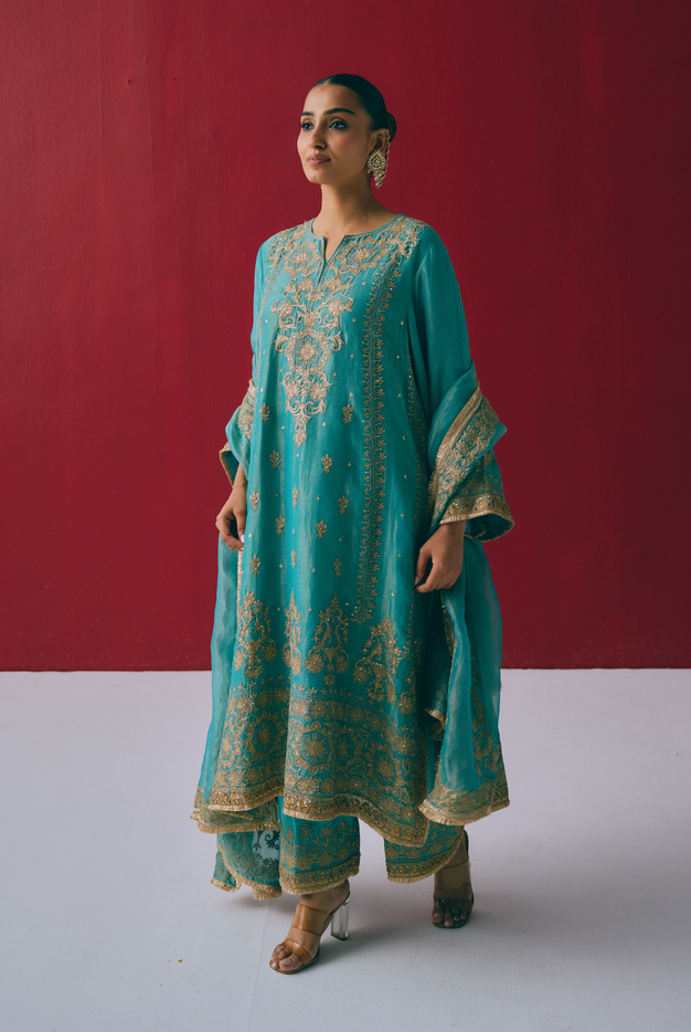 Lagoon Tissue Maheshwari Kurta Set with Dabka & Sitara Embroidery