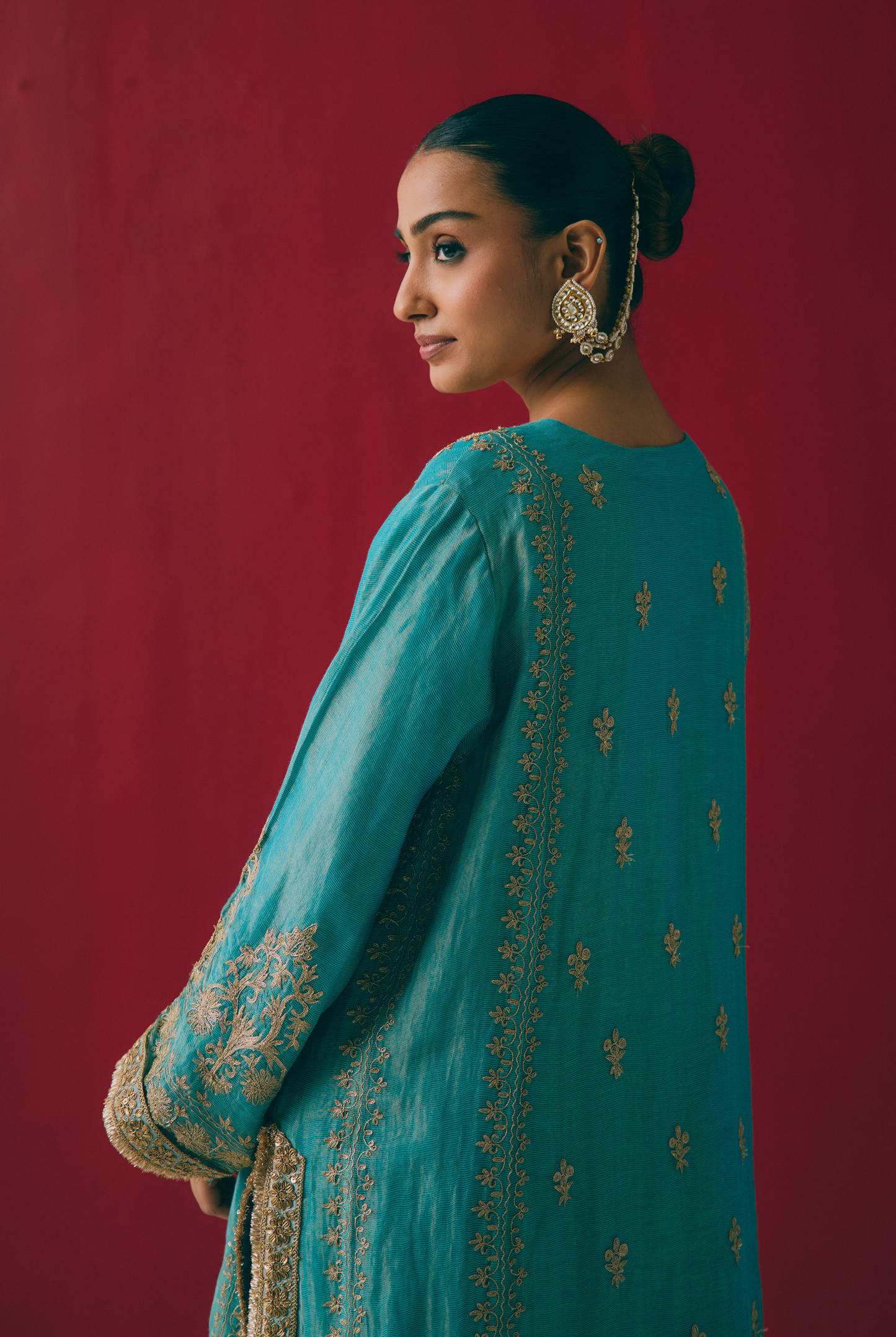 Lagoon Tissue Maheshwari Kurta Set with Dabka & Sitara Embroidery