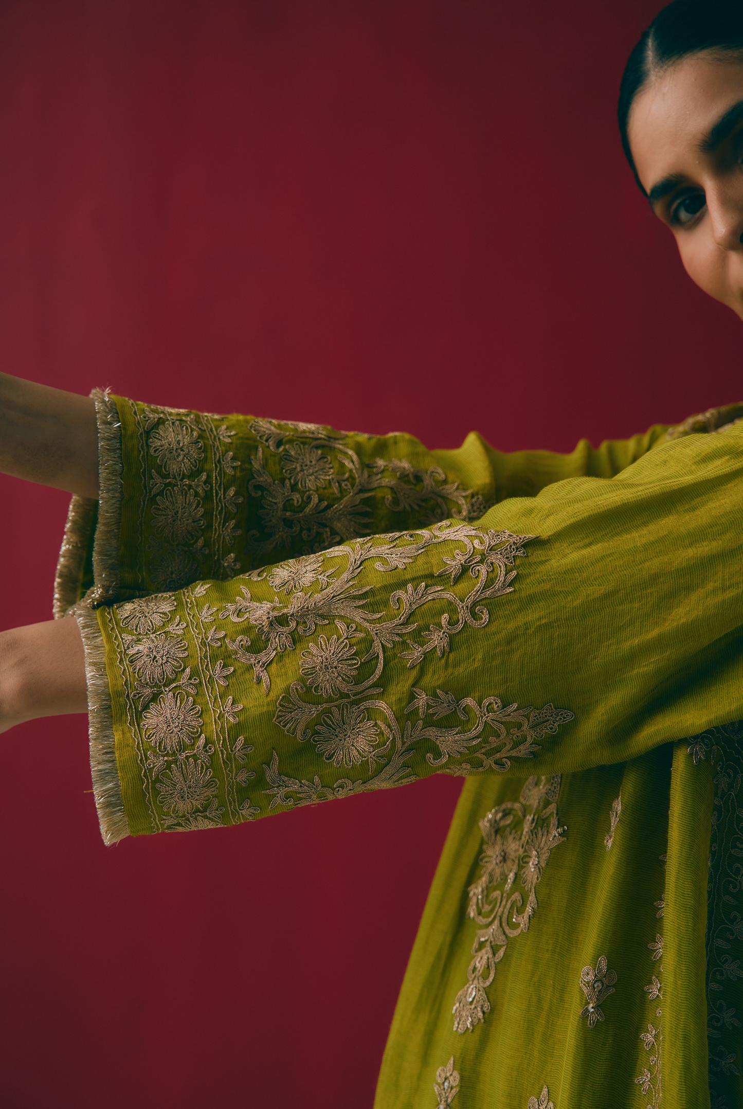 Fern Tissue Maheshwari Kurta Set with Dabka & Sitara Embroidery